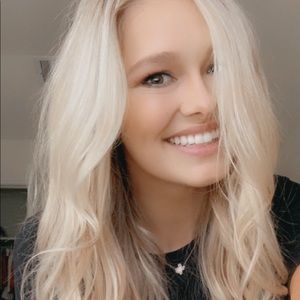 Meet your Posher, Caylee